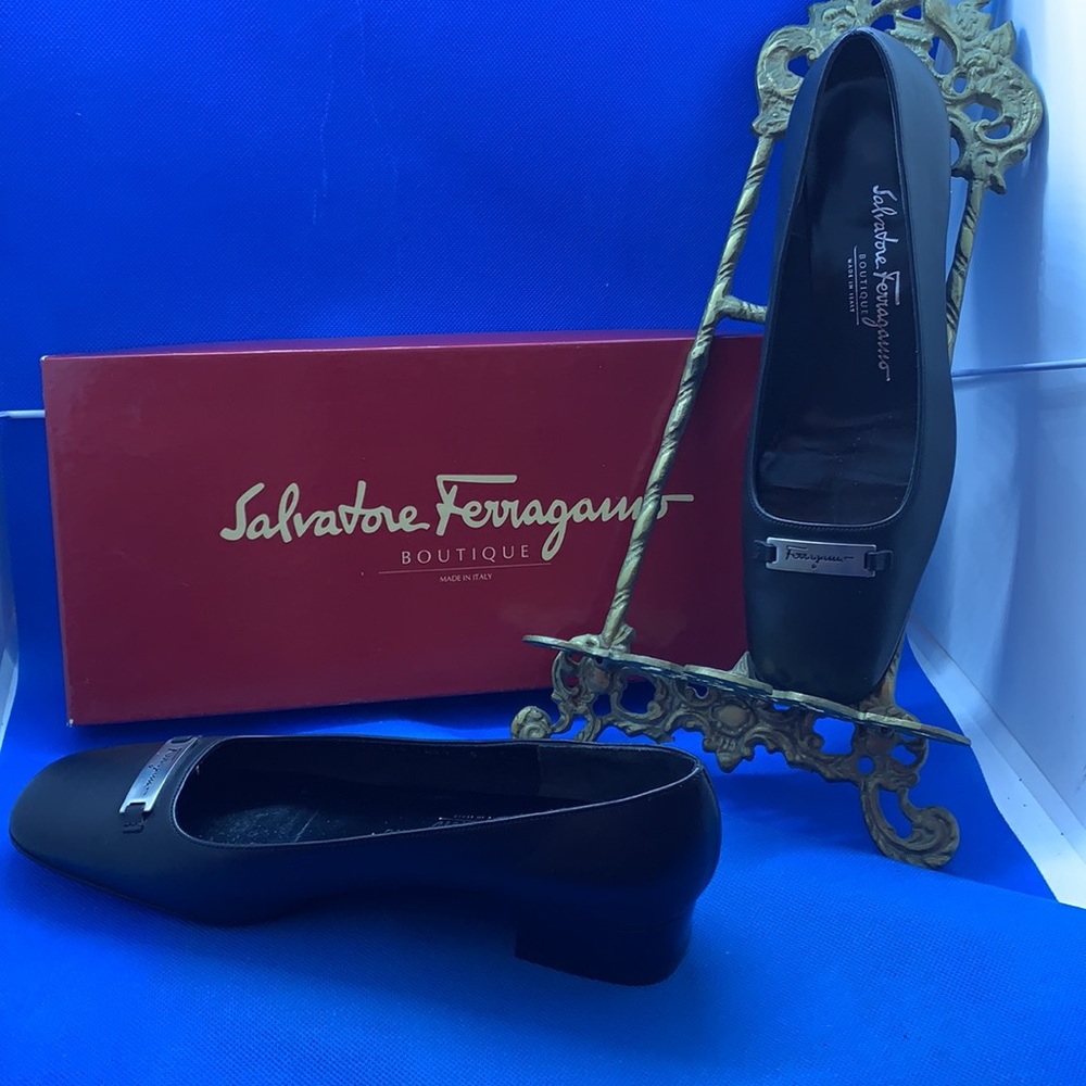 Salvatore Ferragamo black leather Shoes heels loafers 6 C